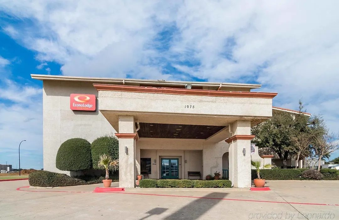 Econo Lodge Inn And Suites Arlington-1