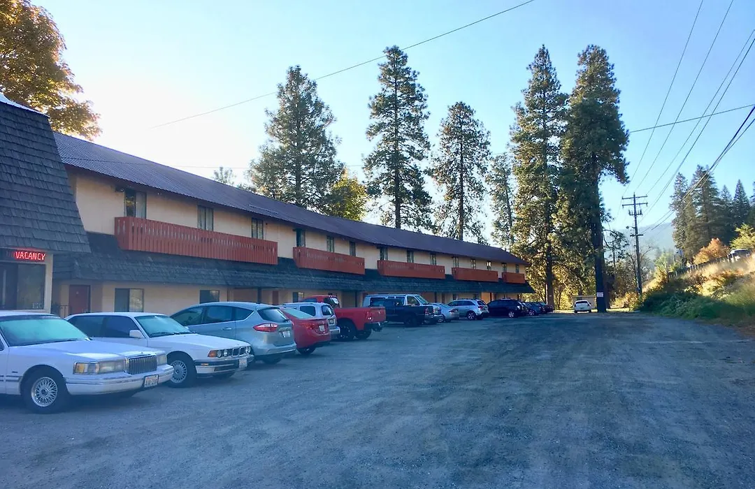 River'S Edge Lodge-1