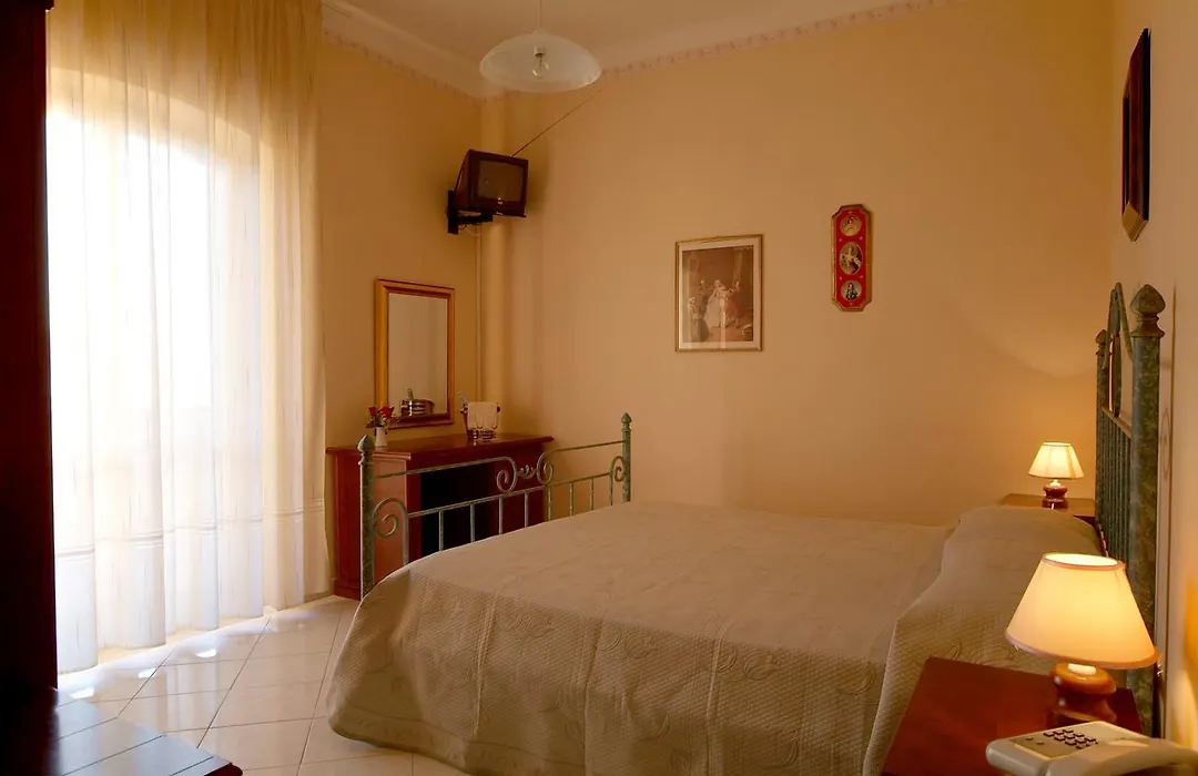 Hotel Costa d'Oro-1