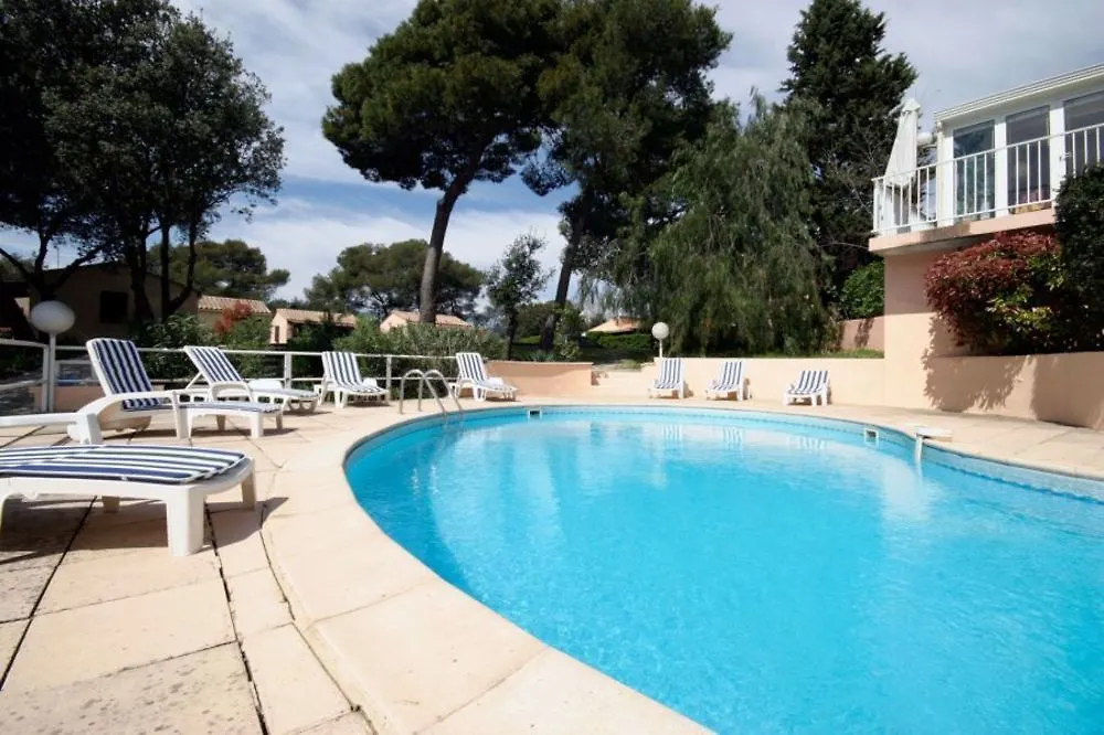 Le Relais Des Lavandins-1