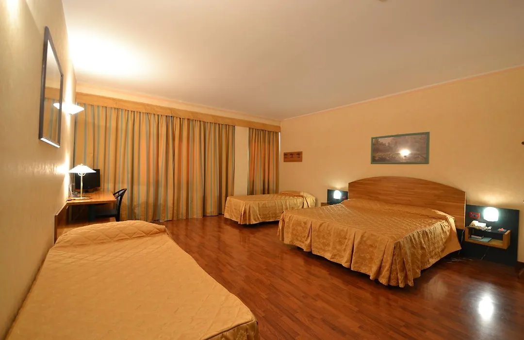 Sun Hotel-1