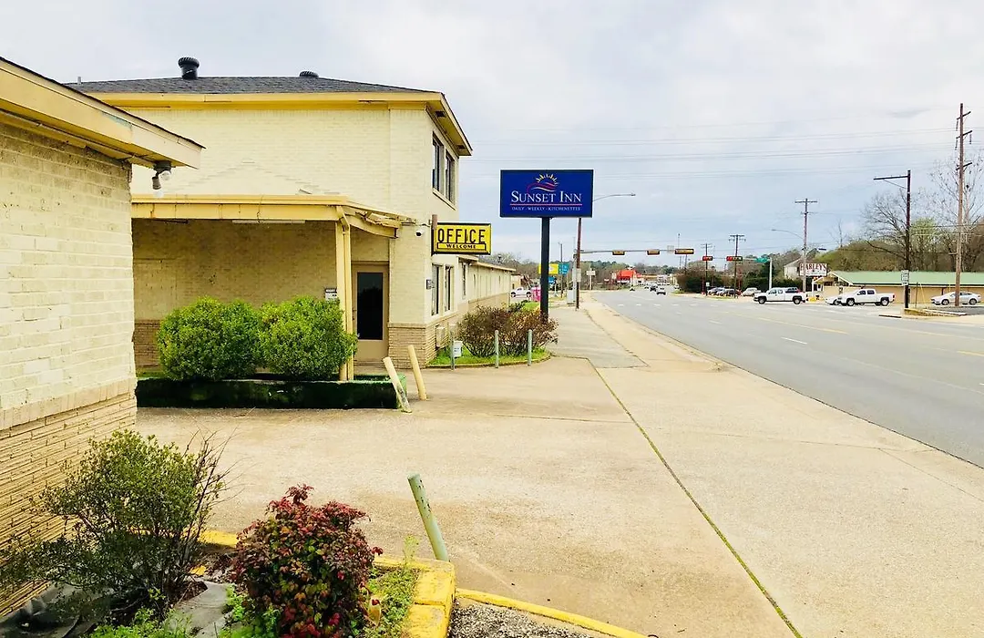 Sunset Inn Longview-1
