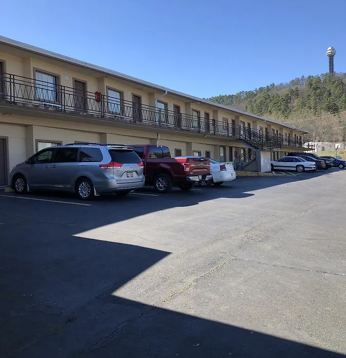 Economy Inn Hot Springs-1