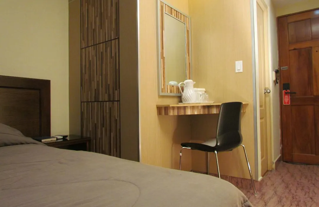 Hotel Roma Plaza-1