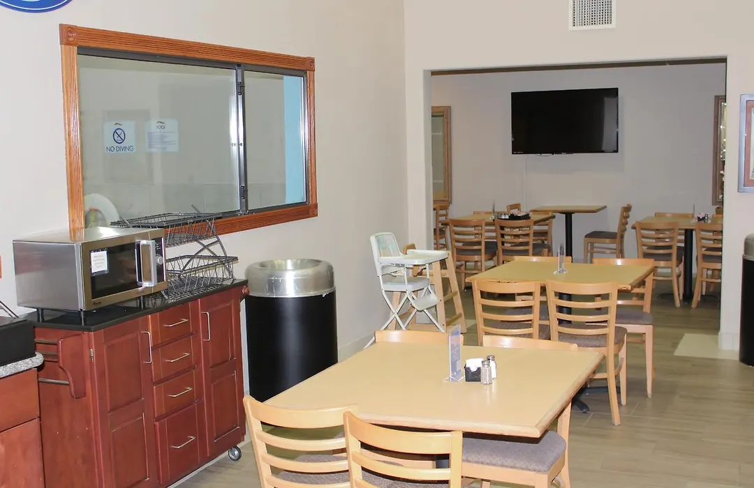 Baymont By Wyndham Roswell-1