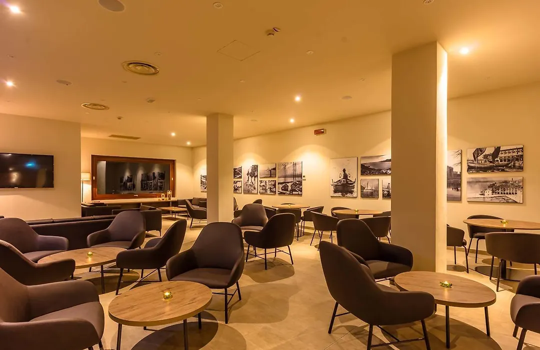 Le Torri Del Garda Familyspa Resort-1