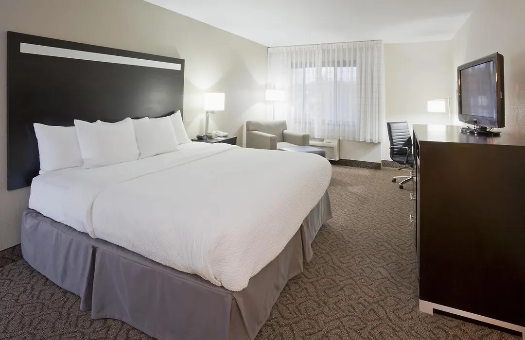 Carrollton Hotel-1