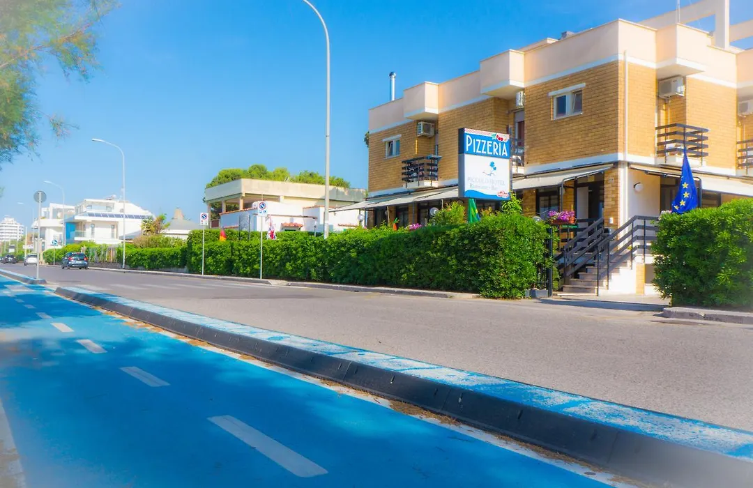 Piccolo Hotel-1