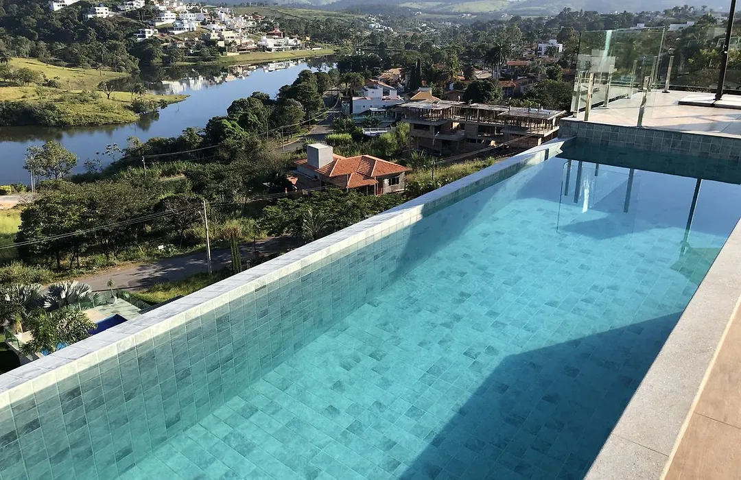 Suítes de Luxo Paraíso de Minas Escarpas-1