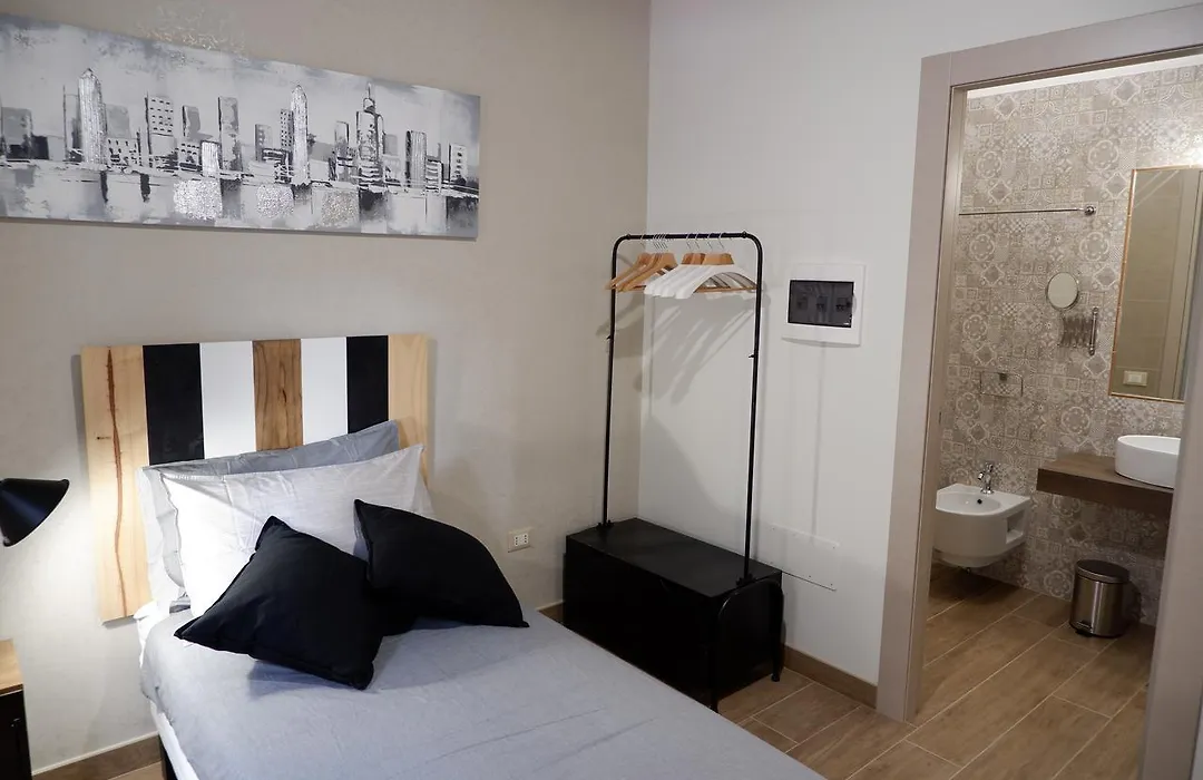 B&B Il Giardino In Città - Parcheggio Privato Gratuito-1