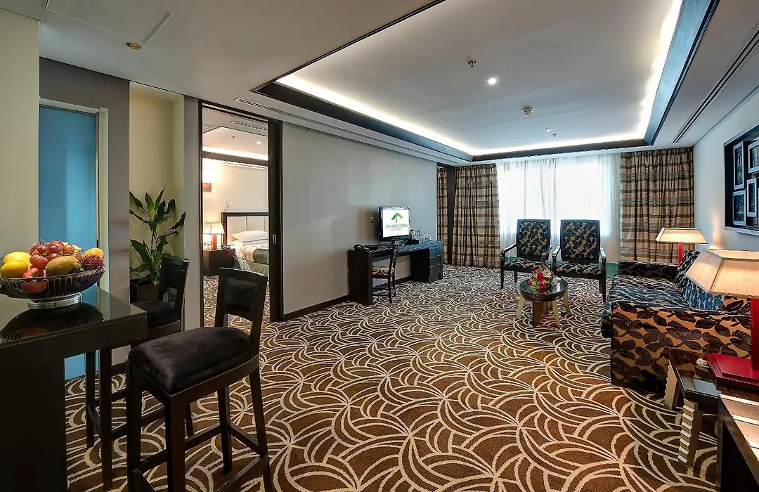 Raintree Rolla Hotel-1