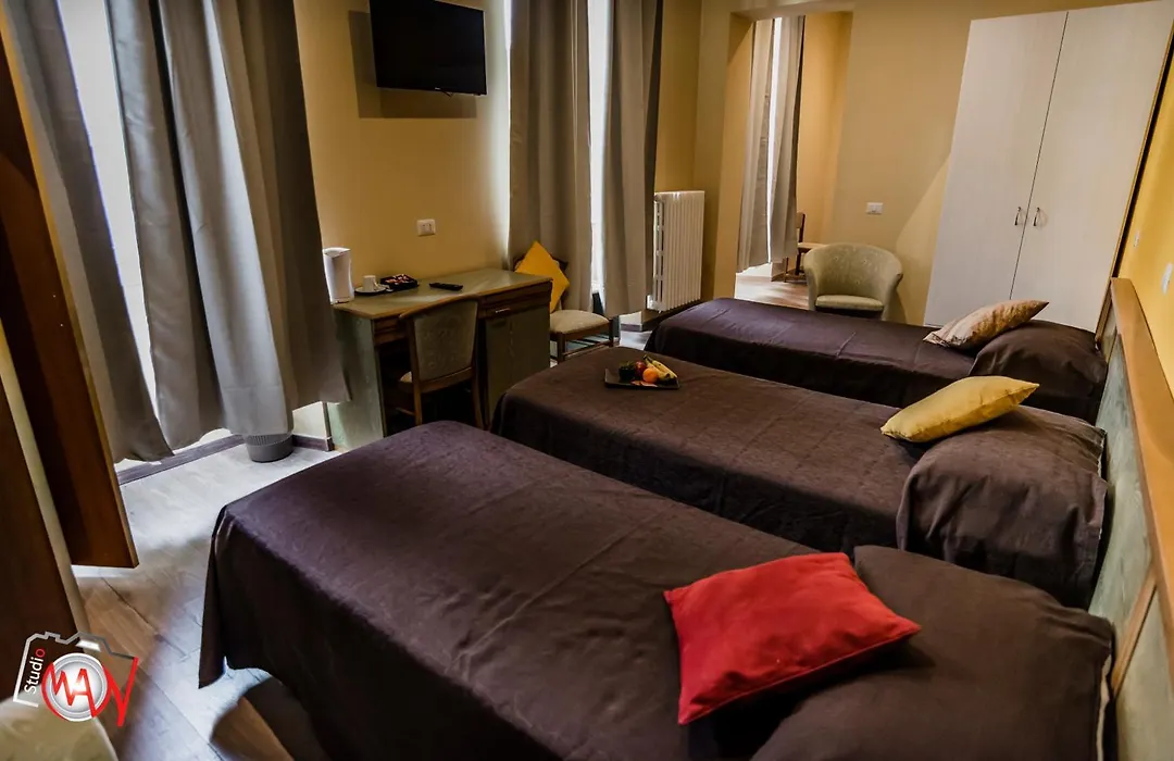 Hotel Moderno-1