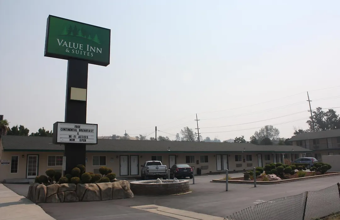 Value Inn & Suites-1
