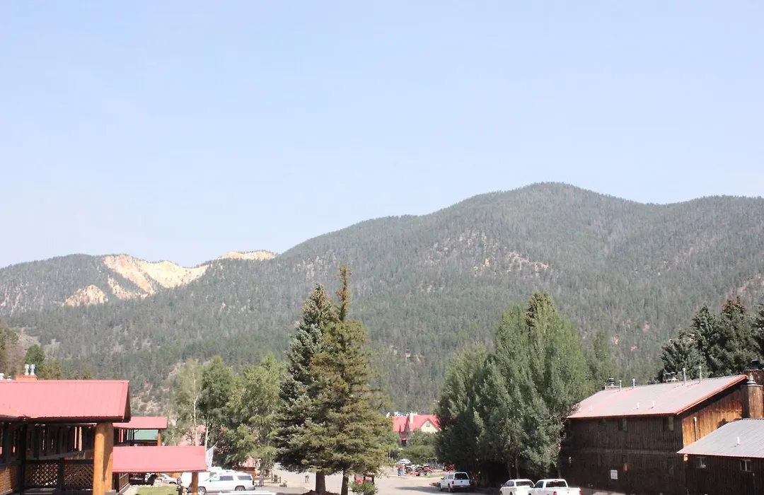 Copper King Lodge-1