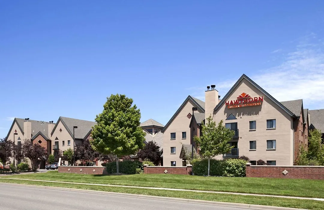 Hawthorn Suites By Wyndham Overland Park-1