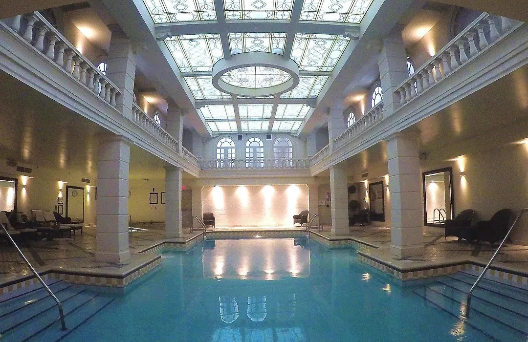 Grand Hotel & Suites-1