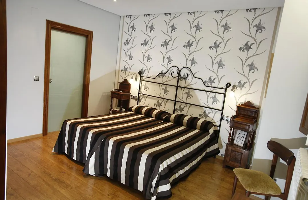Hostal Rey Pedro I-1