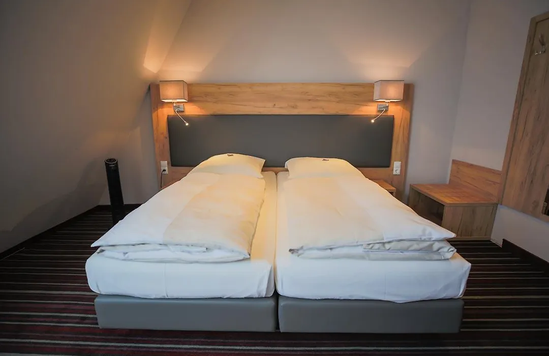 Hotel Suederelbe-1
