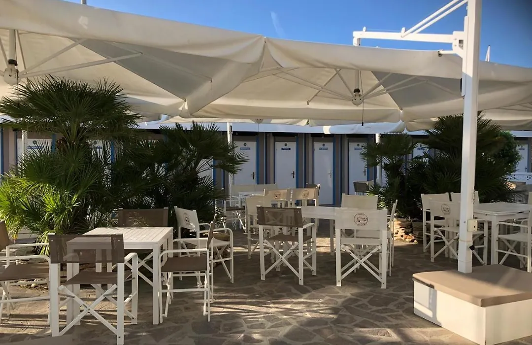 Hotel Donatella Pinarella-1