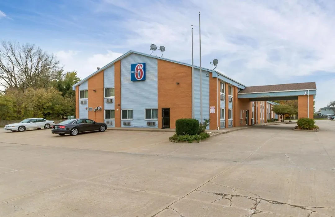 Motel 6-Davenport, Ia-1