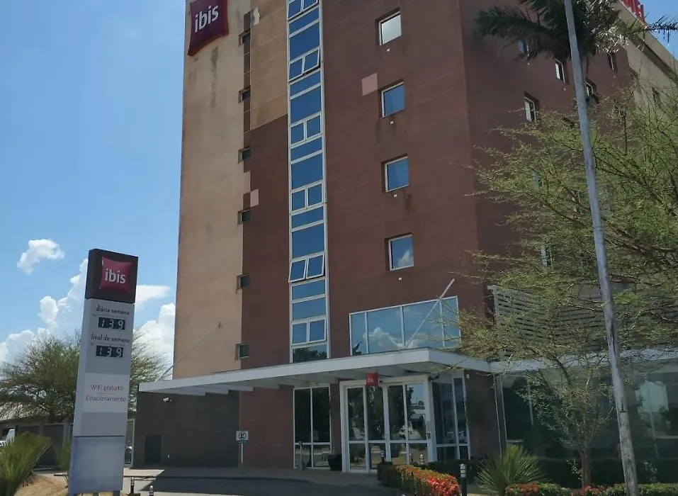 Hotel Ibis Lins-1