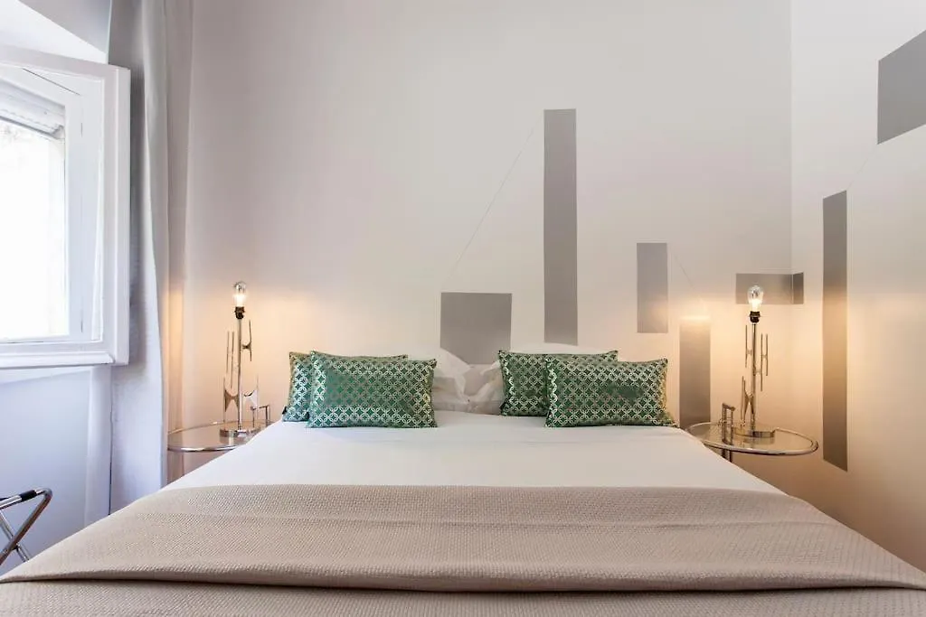 Lisbon City Break Suites-1