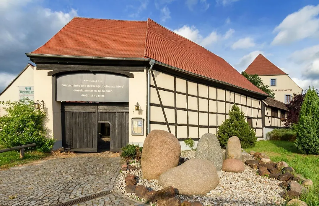 Burgschänke&Herberge Goldener Löwe-1