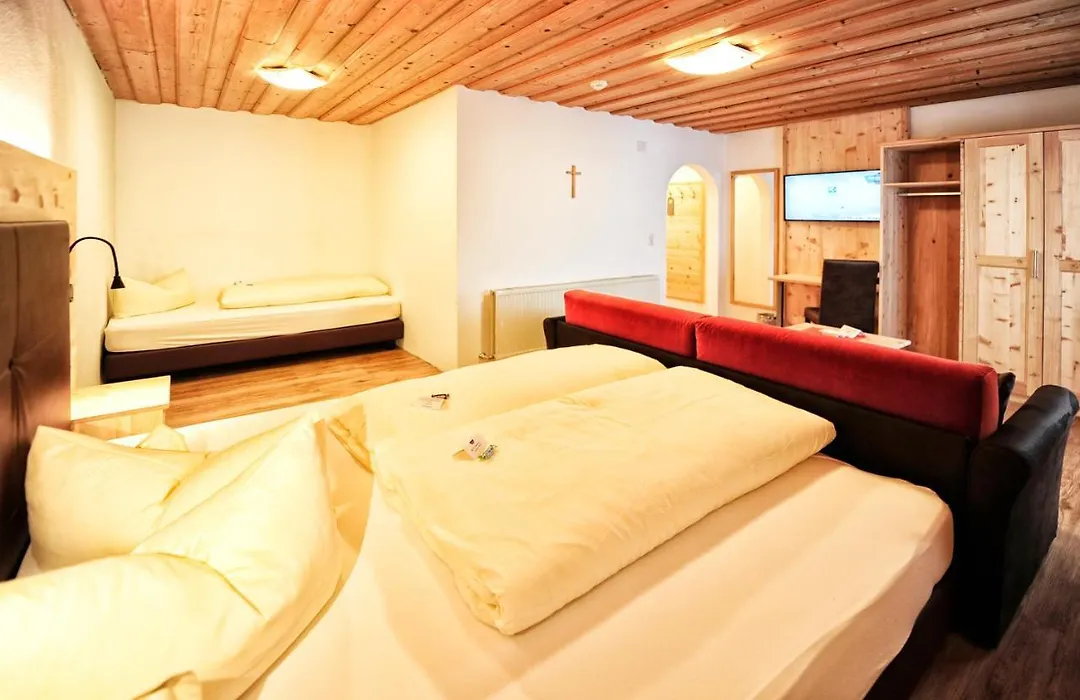 Alpen Boutique Hotel Alpetta-1