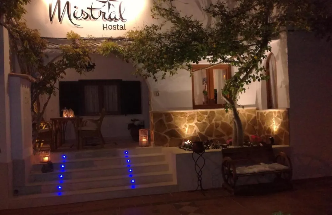 Boutique Hostal Mistral-1