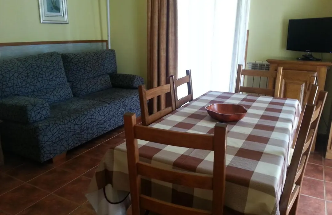 Apartaments Llempo-1