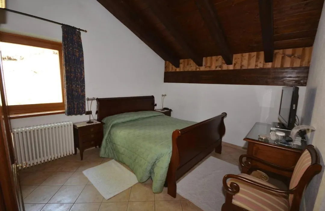 Les Combes-1