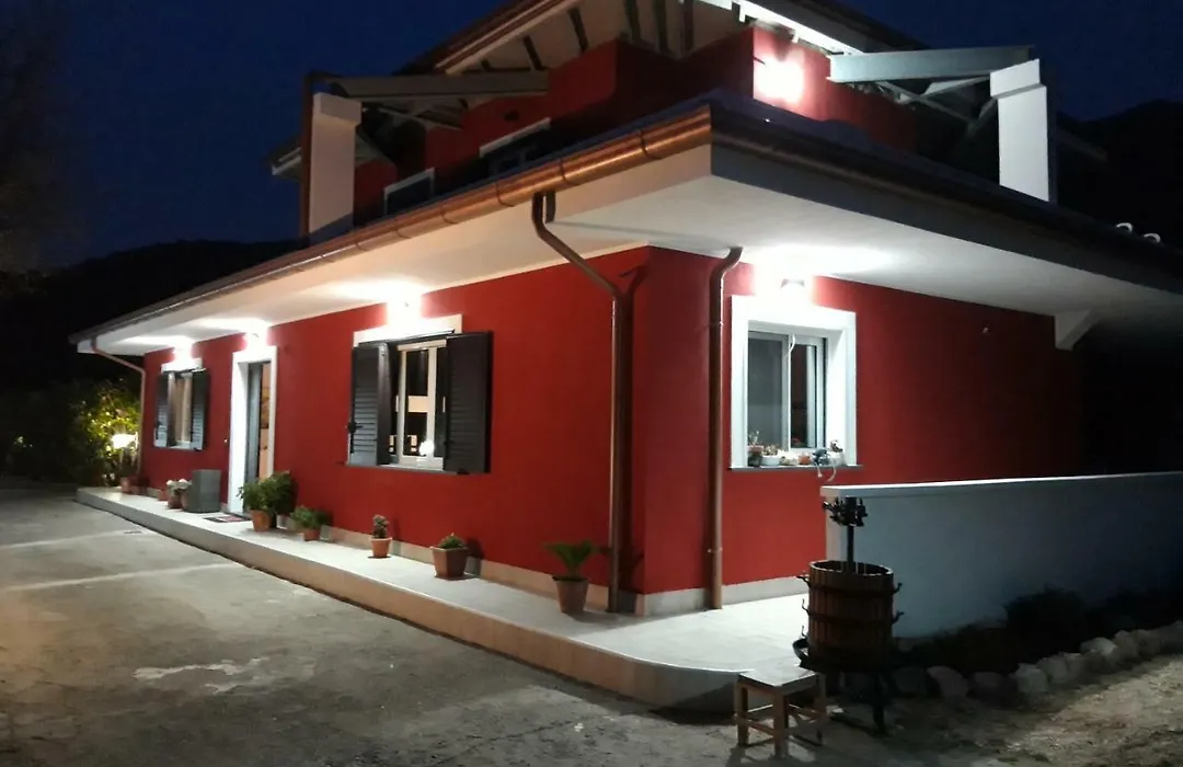 Valeri 'S Country House-1