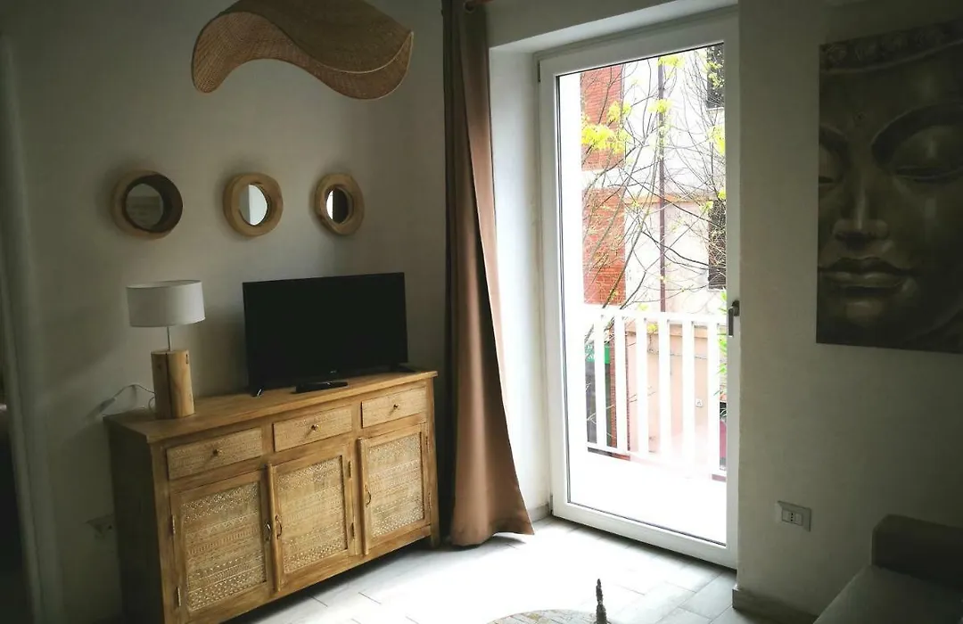 Amelia Apts & Rooms-1