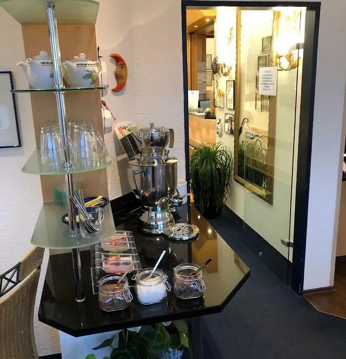 Hotel Peterchens Mondfahrt-1