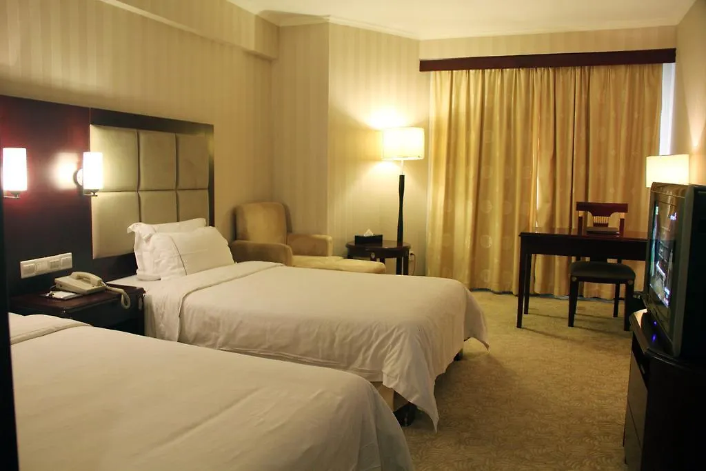 Landsman Hotel-1