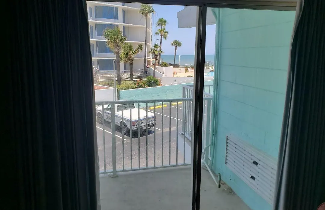 Seascape Inn - Daytona Beach Shores-1