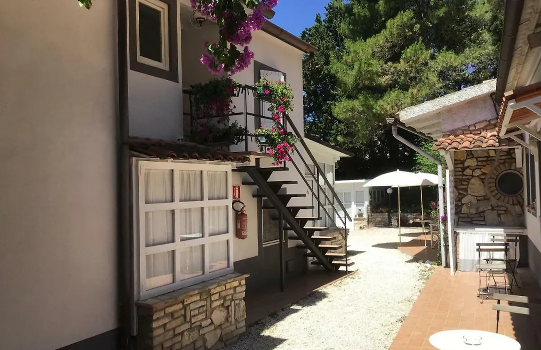 Villa Ghirardelli-1
