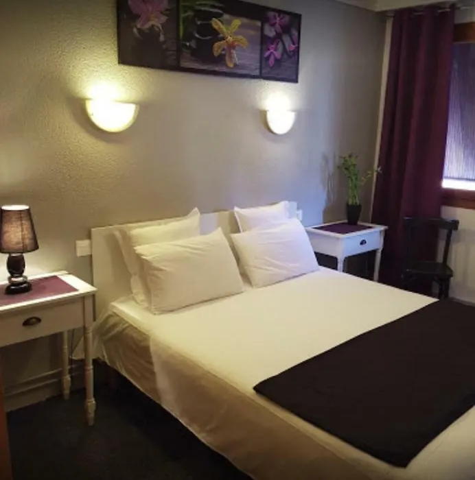 Hotel Les Glycines-1