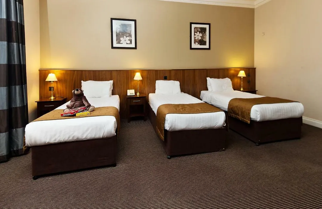 Central Hotel-1