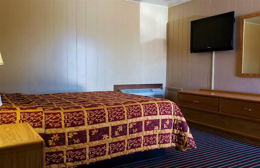 Grand Motel-1