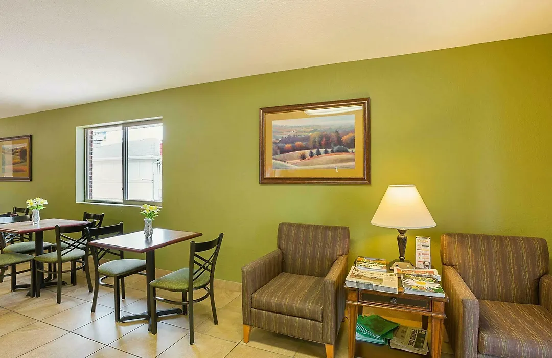 Rodeway Inn & Suites Kearney-1