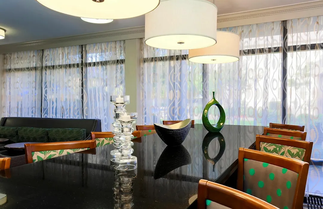 Red Lion Inn & Suites Hattiesburg-1