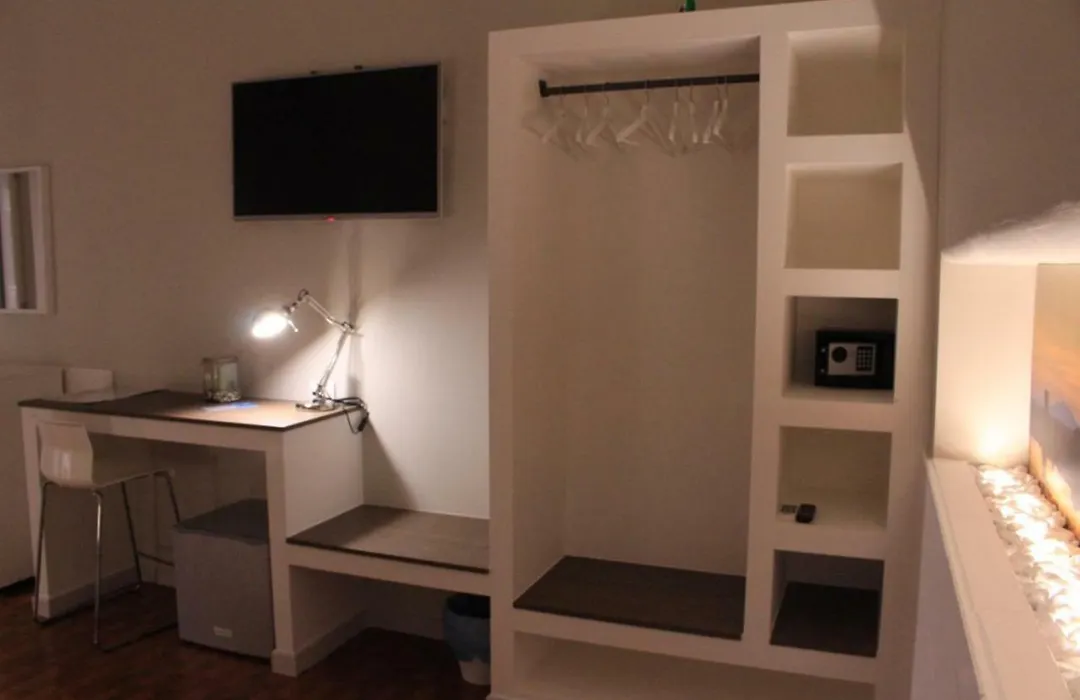 Gazebo Rooms-1