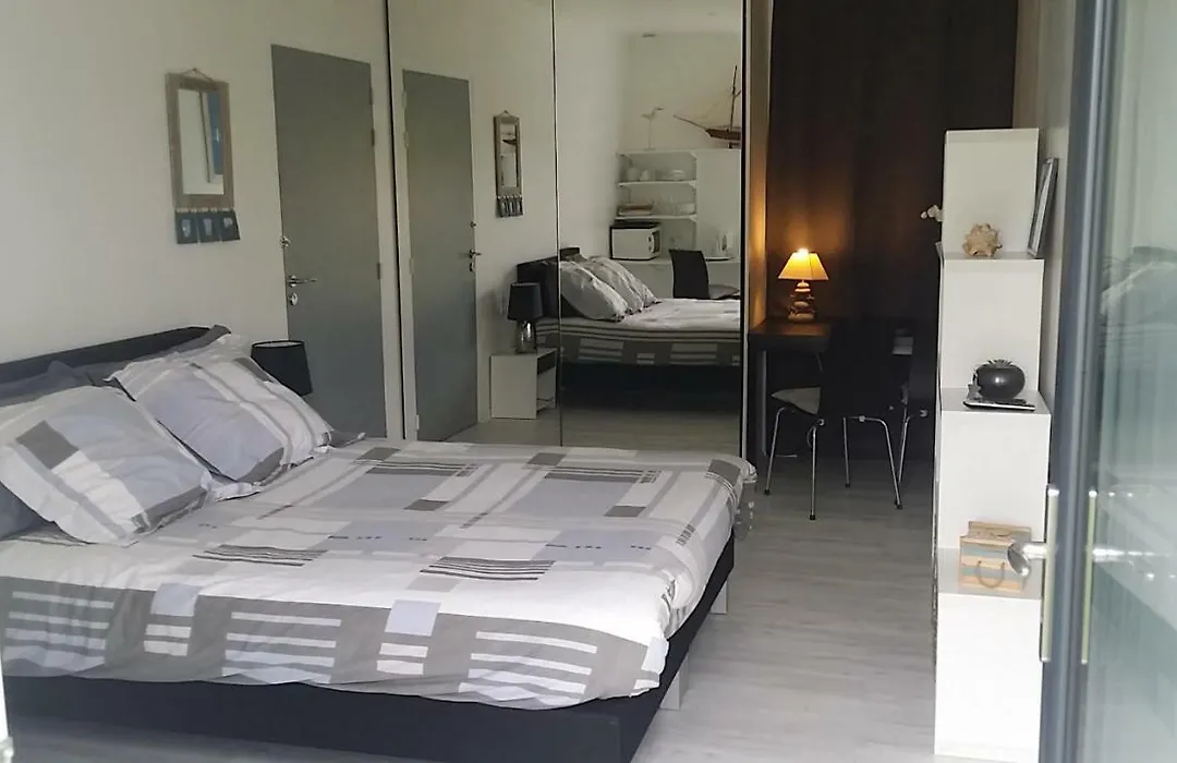 Chambre spacieuse, moderne et très confortable à Perros-Guirec-1