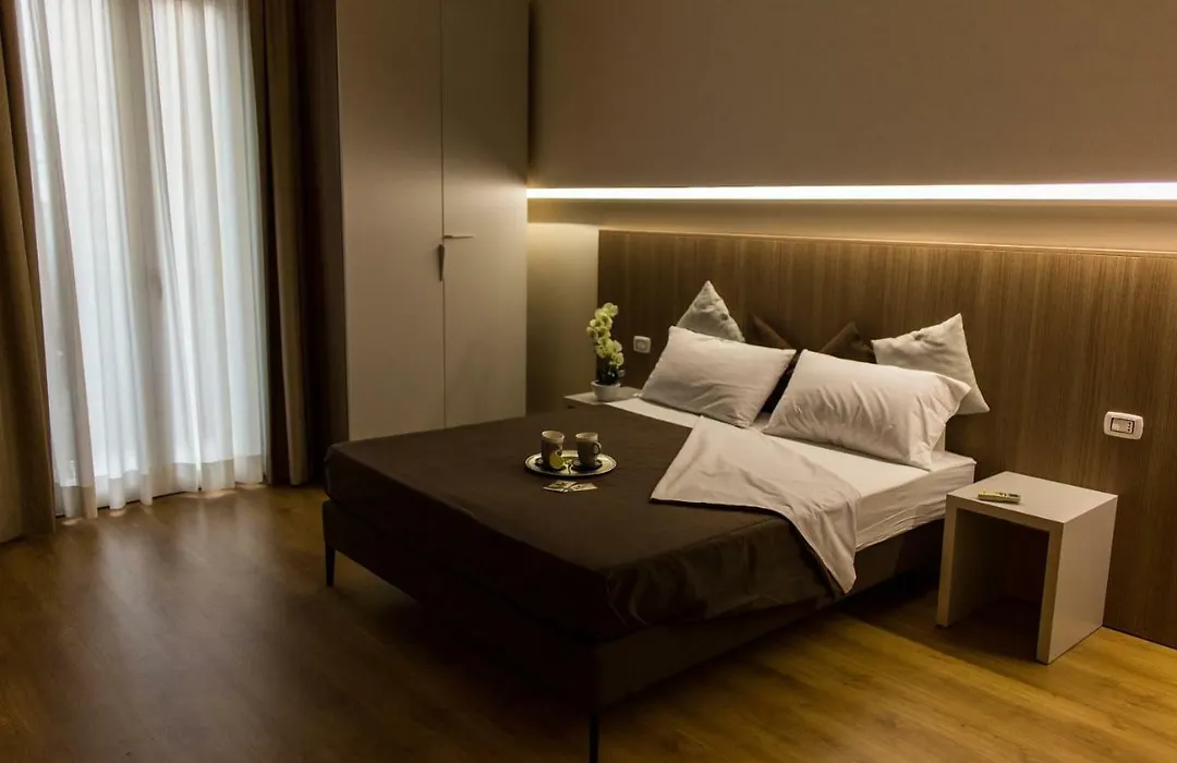 Le Affacciate Bruzie Home Guest House-1