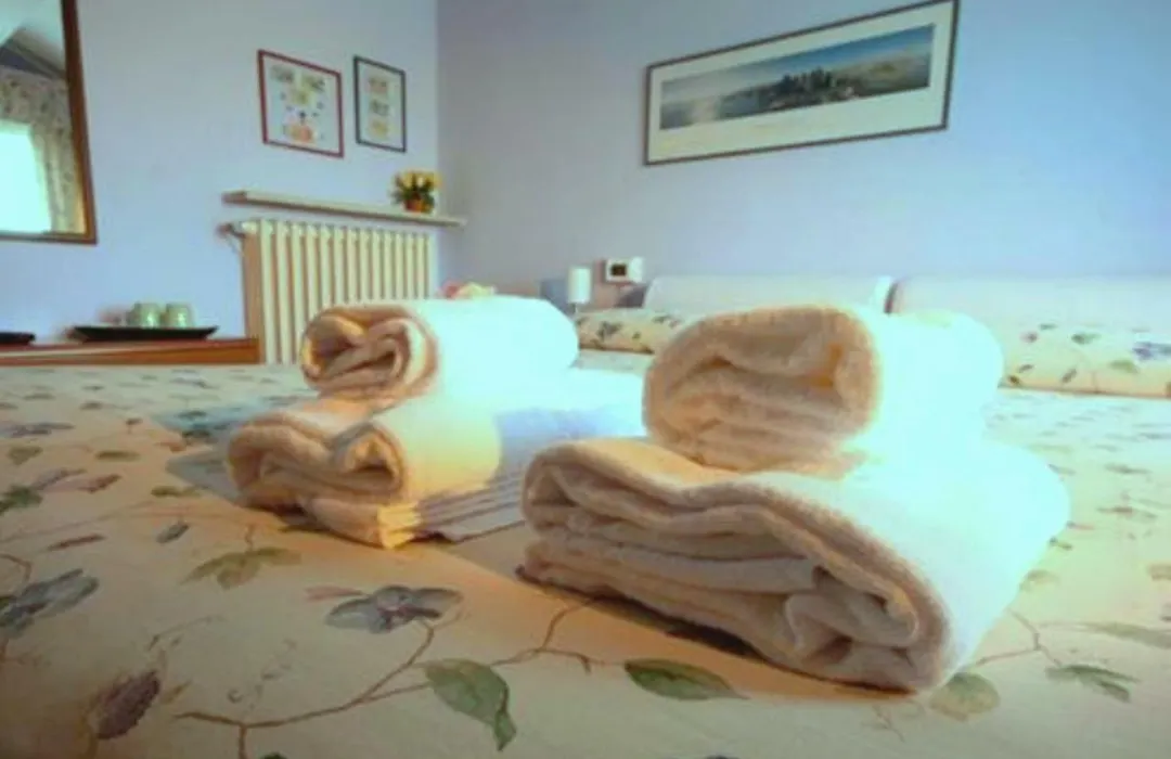Corte Posta B&B - parcheggio e bagno in camera - sconti per Espositori Mangiari -ideale per Coppie, Soggiorni di lavoro, Viaggiatori interessati a arte e cultura-1