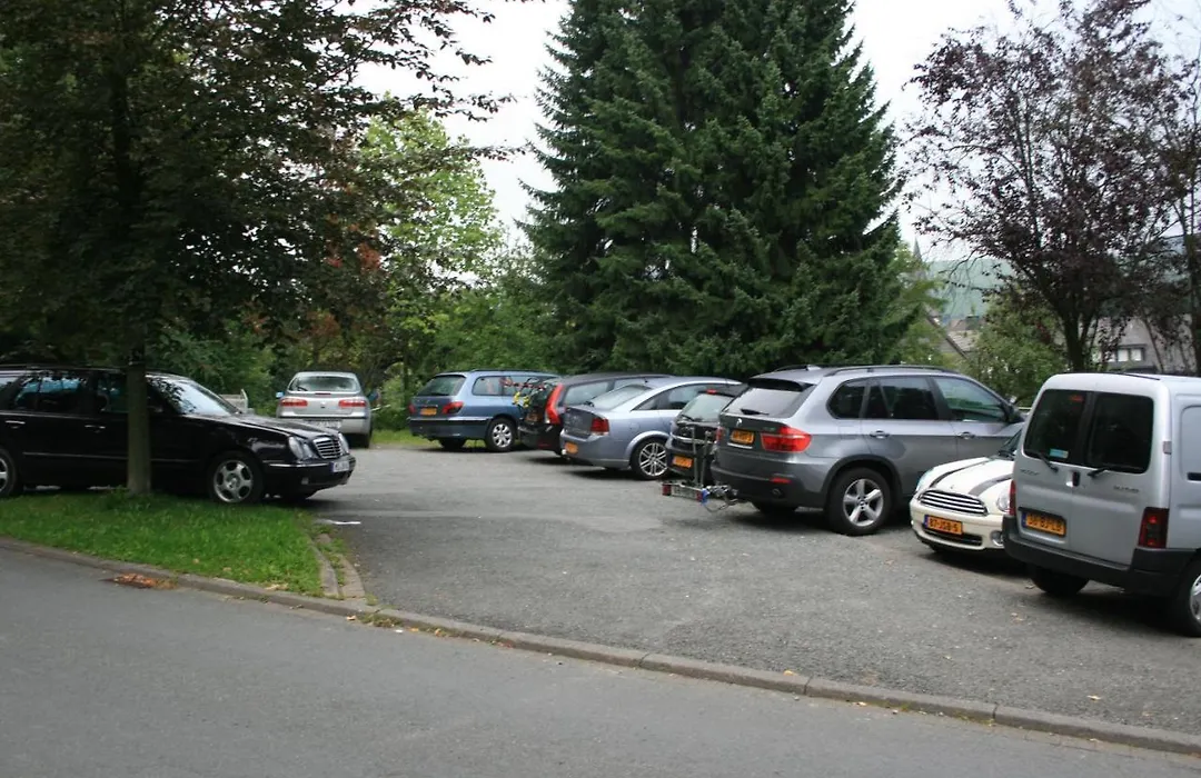 Gasthof-Pension Hunaustuben-1