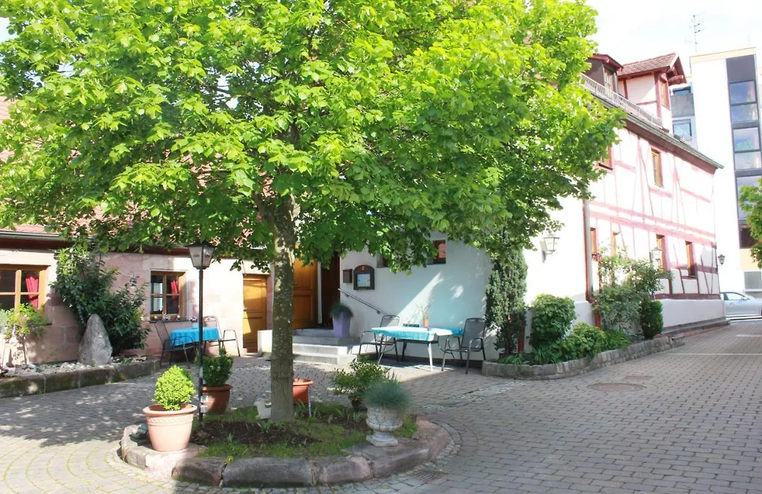 Hotel Zur Friedenslinde-1