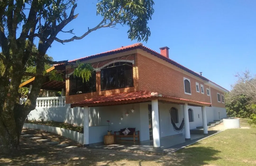 Linda Chácara - Águas de São Pedro - Próximo ao Parque Thermas-1