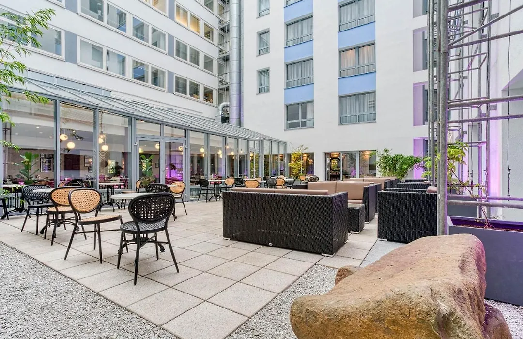 Fourside Hotel Saarbrücken-1